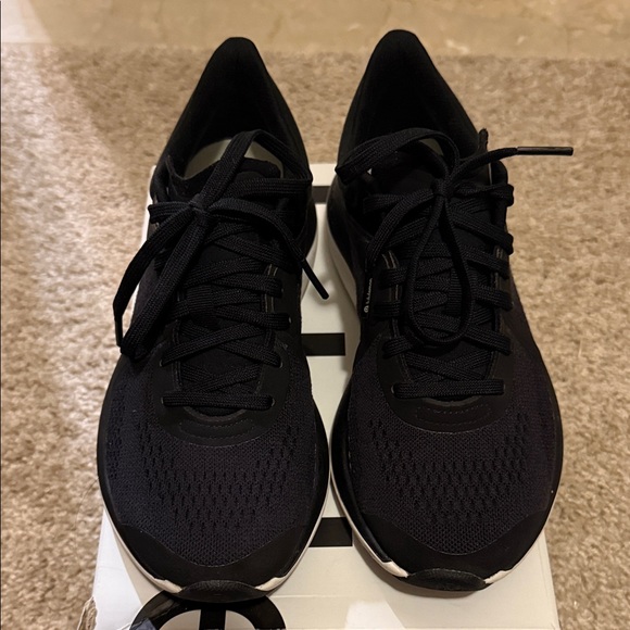 lululemon athletica Chargefeel Workout Low Black Sneakers - Picture 4 of 10
